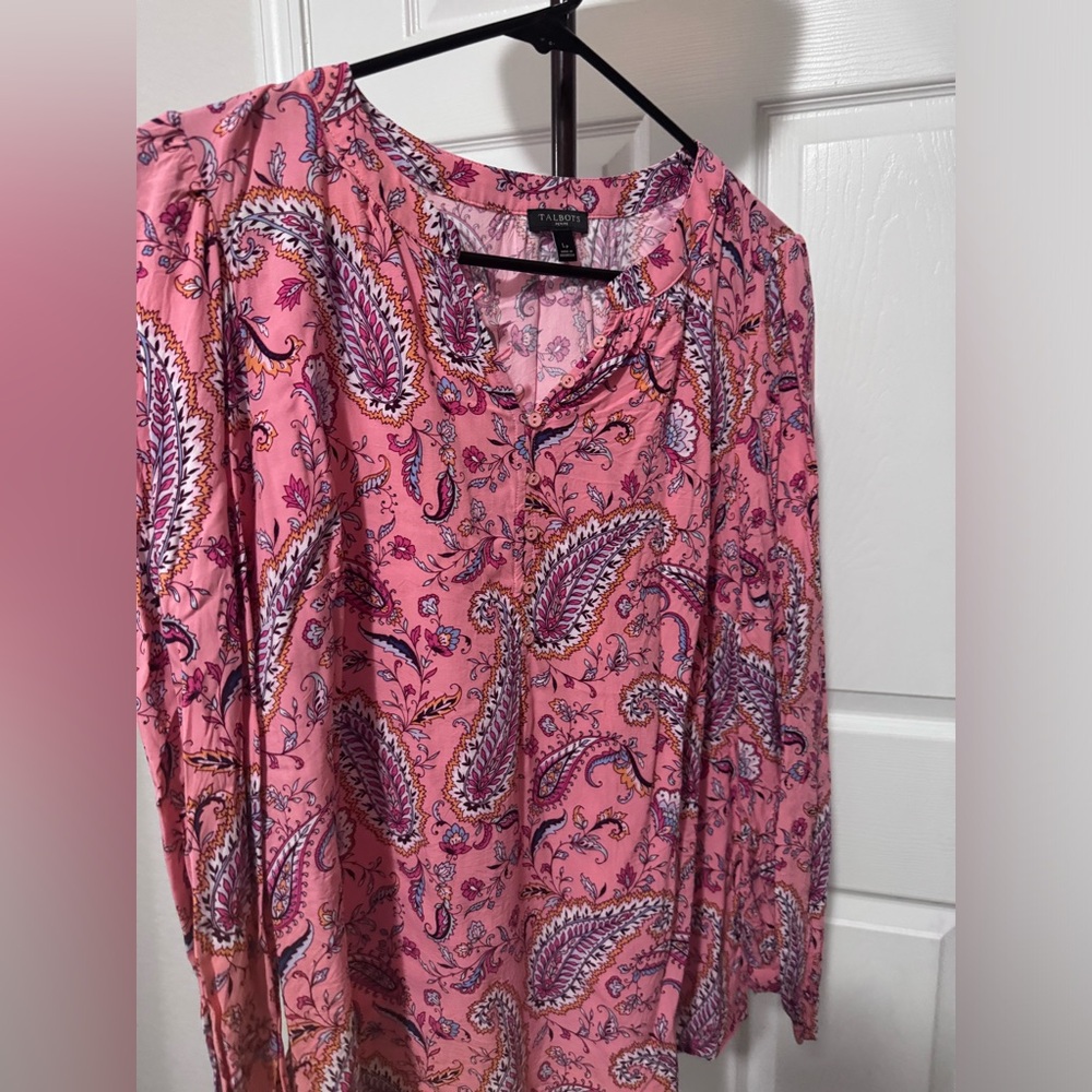 Women’s Blouse